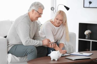 כמה באמת עולה דיור מוגן  ואיך משווים נכון בין המסלולים?